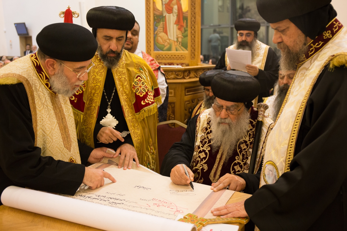 HG Bishop Angaelos Enthroned Over New Coptic Orthodox Diocese Of London ...